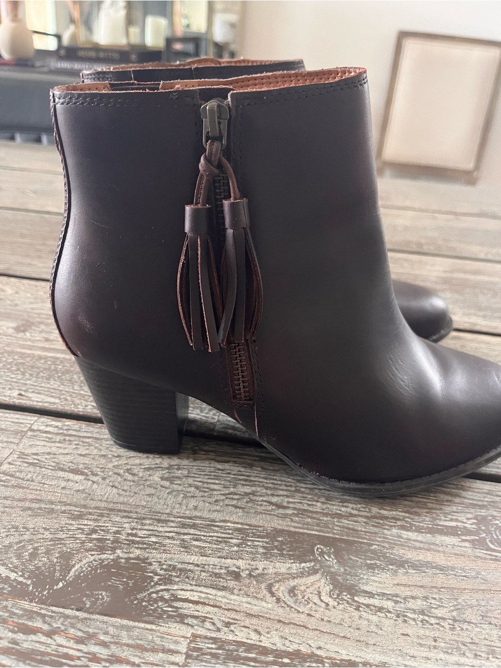 VIONIC Leather Ankle Boots, size 9.